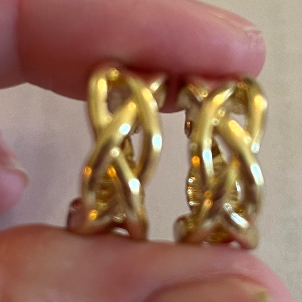 Vintage HMN stamped Clip On gold tone twist open weave Earrings EUC